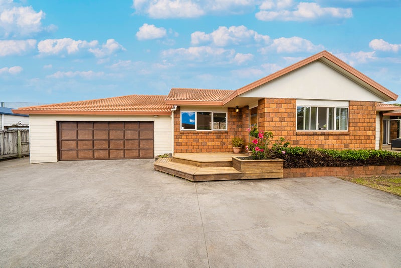 23 Dulwich Place, Burswood, Auckland - Carousel 2