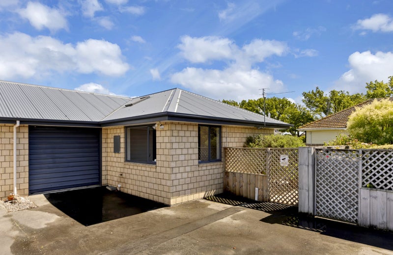 2A Ferndown Lane, Bromley, Christchurch - Carousel 2