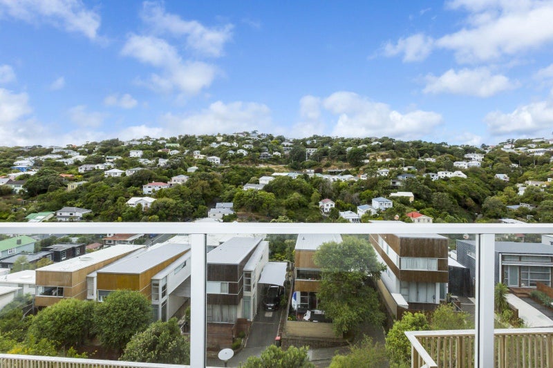 4/69 Tiketike Way, Brooklyn, Wellington - Carousel 23