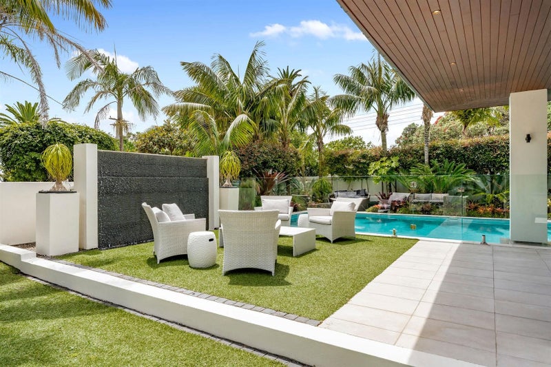 18A Tiri Road, Milford, Auckland - Carousel 2