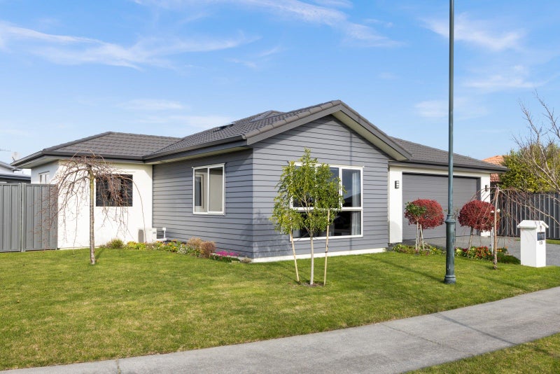12 Rotoiti Way, Poraiti, Napier - Carousel 1