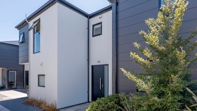 2/9 Bolton Avenue, Spreydon, Christchurch - Carousel 1