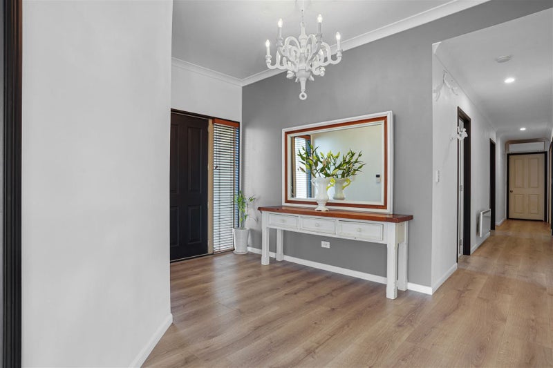 6 Glencullen Drive, Casebrook, Christchurch - Carousel 2