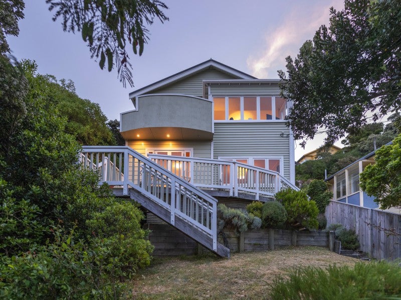 109 Te Anau Road, Hataitai, Wellington - Carousel 1