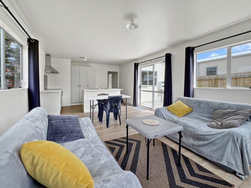 25A West Harbour Drive, West Harbour, Auckland - Carousel 2