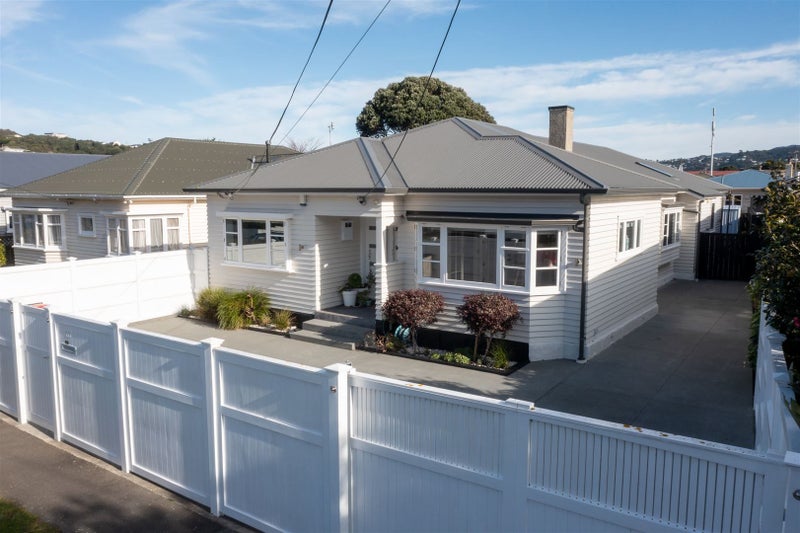 10 Bentinck Avenue, Strathmore Park, Wellington - Carousel 20