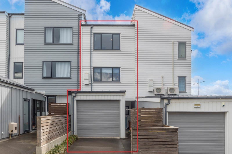 77 Te Oneroa Way, Long Bay, Auckland - Carousel 1