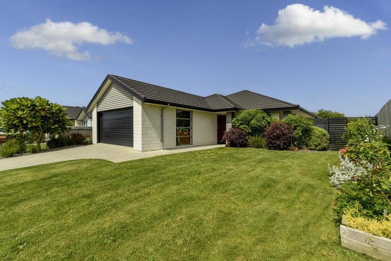23 Tuaia Street, Pyes Pa, Tauranga - Carousel 1