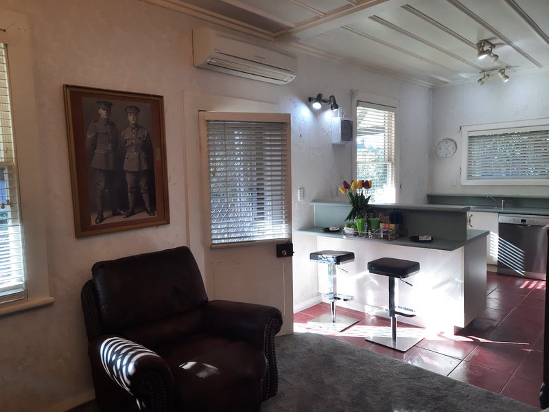 84 Shakespeare Road, Bluff Hill, Napier - Carousel 14