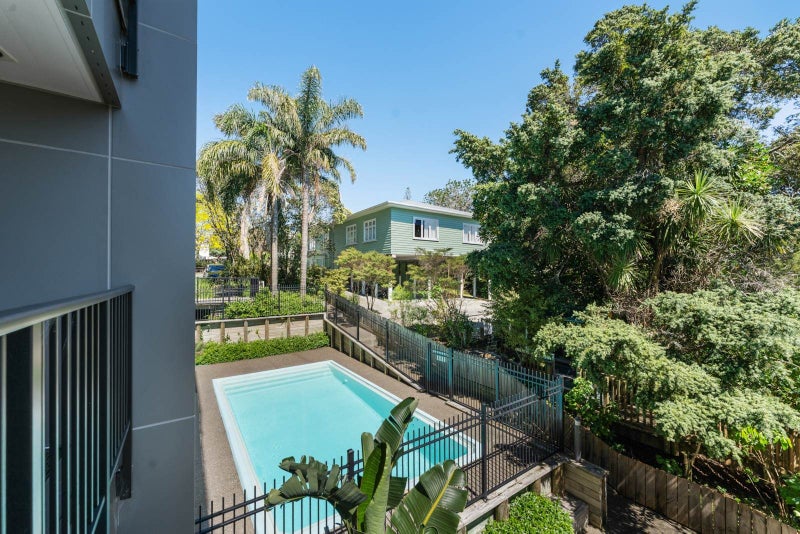 28/241 Hinemoa Street, Birkenhead, Auckland - Carousel 1