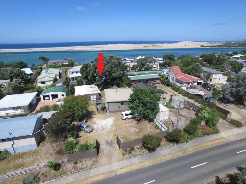 37 Moir Point Road, Mangawhai Heads, Mangawhai - Carousel 1