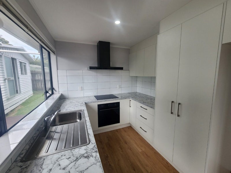 16 Netherton Street, New Windsor, Auckland - Carousel 2