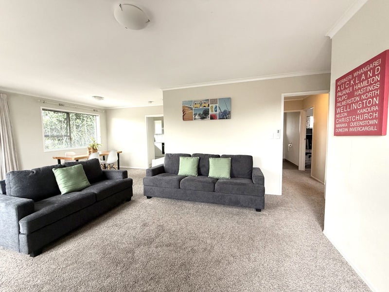 2/27 Rapallo Place, Farm Cove, Auckland - Carousel 1