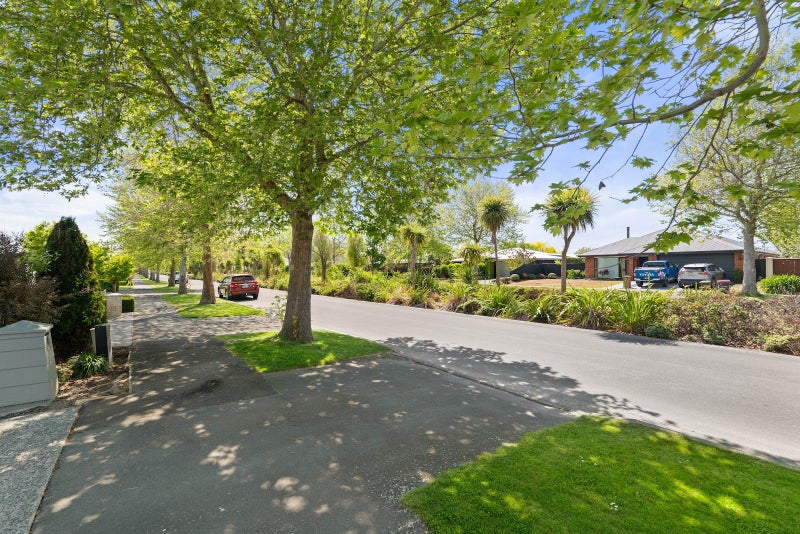 15 Riverwood Boulevard, Redwood, Christchurch - Carousel 26