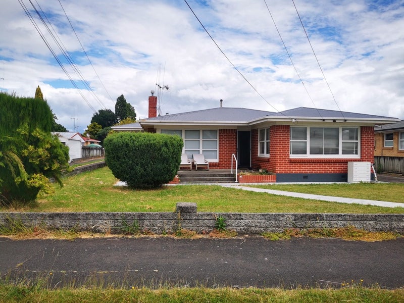 15 Forsyth Street, St Andrews, Hamilton - Carousel 1