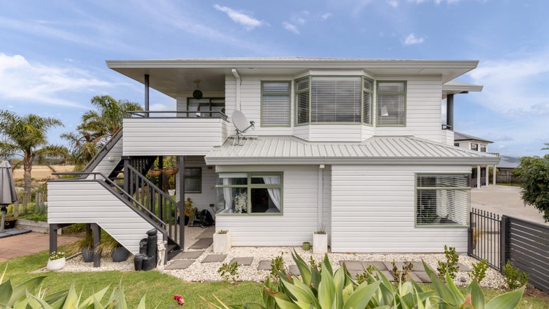 13 Panorama Place, Coastlands, Whakatane - Carousel 1