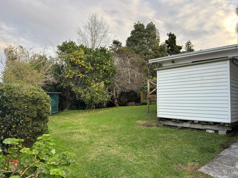 65 Uxbridge Road, Mellons Bay, Auckland - Carousel 2