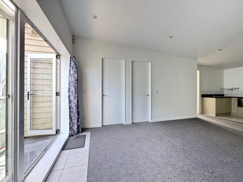 5/41 Home Street, Mount Victoria, Wellington - Carousel 2