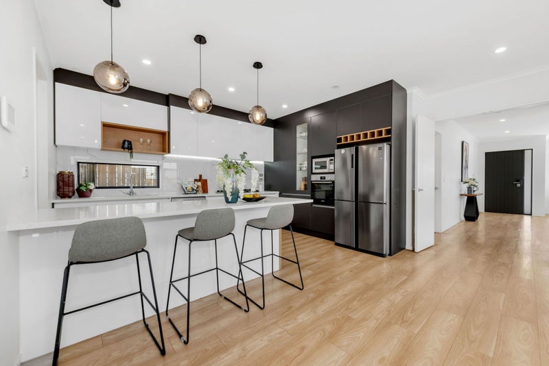 15 Raumaota Road, Flat Bush, Auckland - Carousel 2