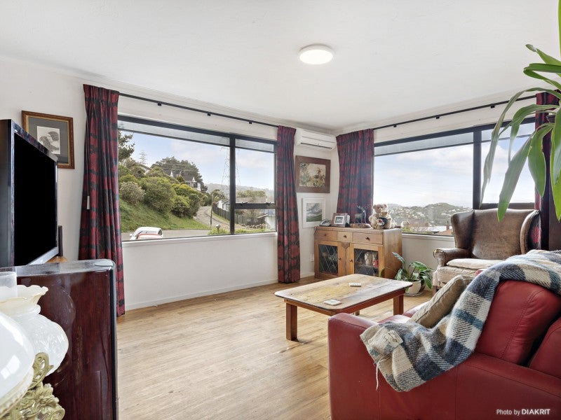 19 Admiralty Street, Crofton Downs, Wellington - Carousel 2