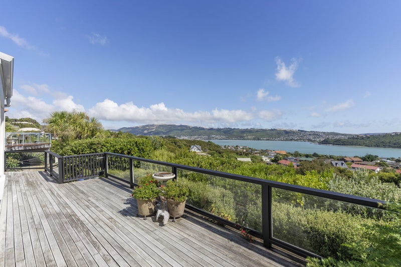 9 Cromarty Place, Papakowhai, Porirua - Carousel 1