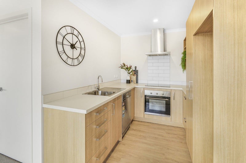 2/3 Bowen Place, St Andrews, Hamilton - Carousel 2