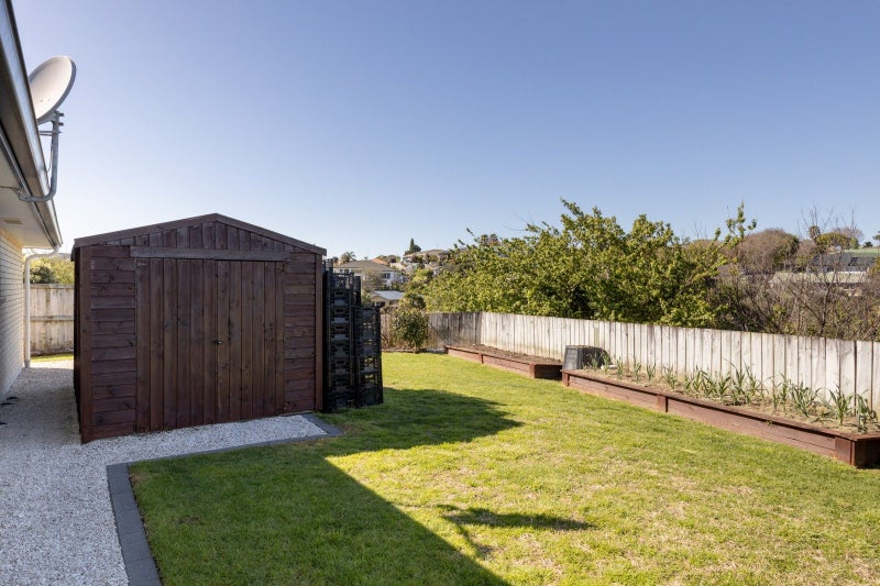 12 Fairfax Crescent, Pyes Pa, Tauranga - Carousel 21