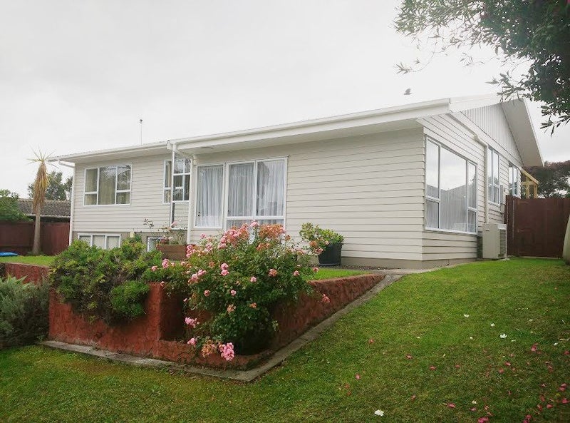10 Rangitiki Crescent, Lynfield, Auckland - Carousel 2