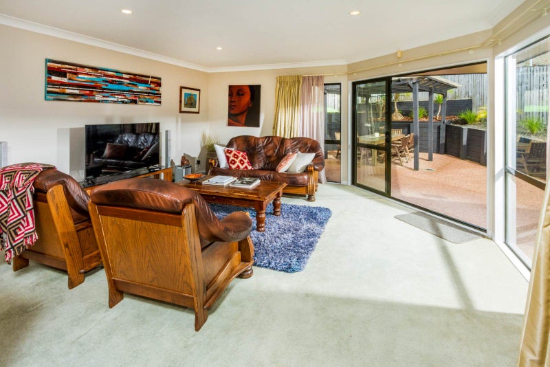 6 Nottingham Place, Northcross, Auckland - Carousel 36