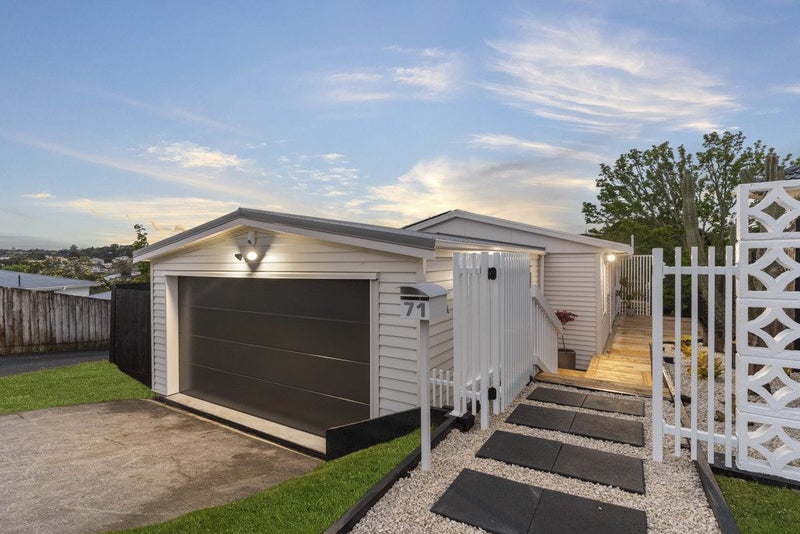 71 Fairclough Road, Beach Haven, Auckland - Carousel 1