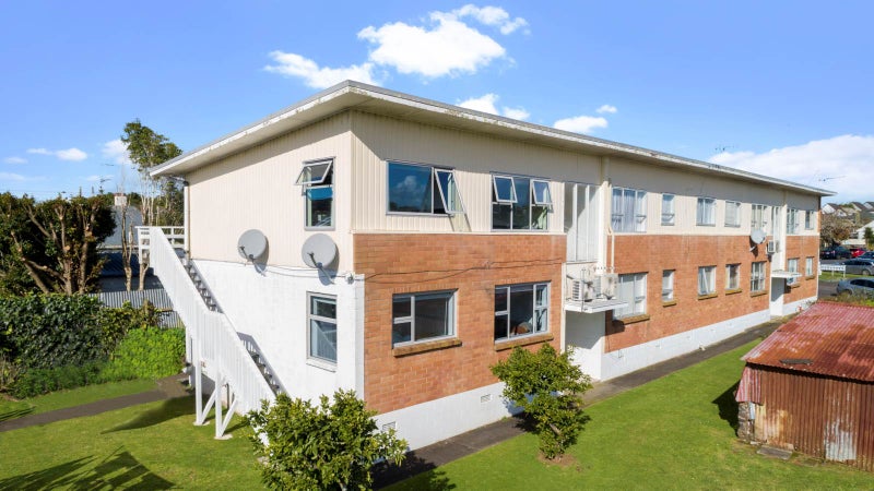 4/5 Kitchener Road, Sandringham, Auckland - Carousel 18