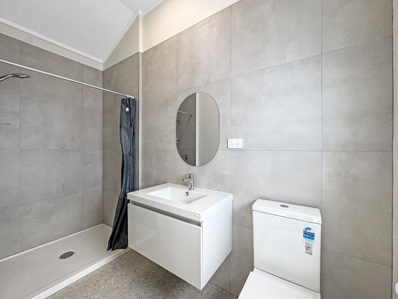 81 Endeavour Street, Lyall Bay, Wellington - Carousel 10