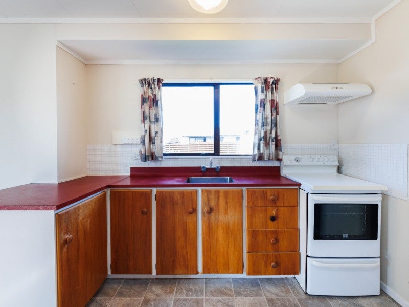 4A Peter Hall Drive, Kelvin Grove, Palmerston North - Carousel 2