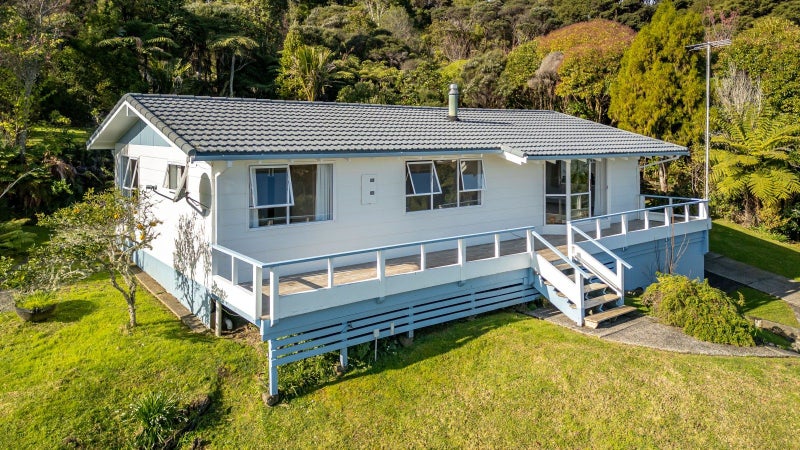 121 James Street, Coromandel, Coromandel - Carousel 1