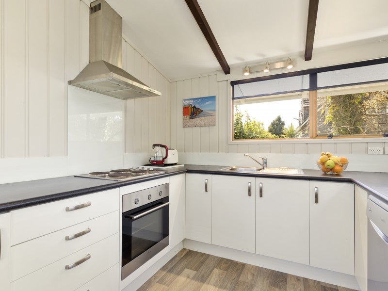 A/51 Dowling Grove, Silverstream, Upper Hutt - Carousel 2