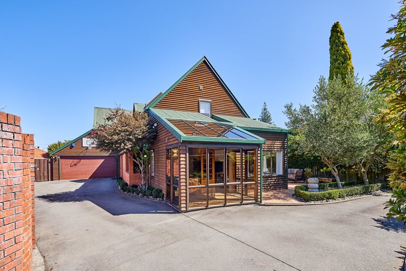 2A Marina Grove, Hutt Central, Lower Hutt - Carousel 1