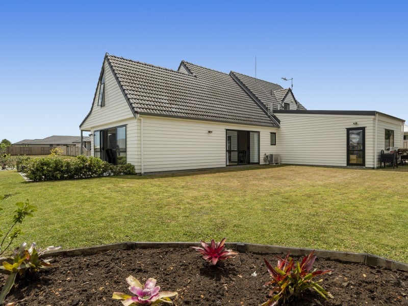 28 CHARLOTTE DRIVE, Omokoroa, Western Bay Of Plenty - Carousel 14