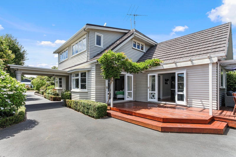 8 Prossers Road, Saint Martins, Christchurch - Carousel 1