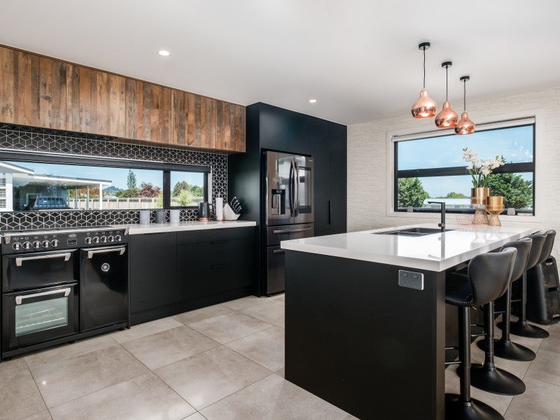 139 Potae Avenue, Riverdale, Gisborne - Carousel 1