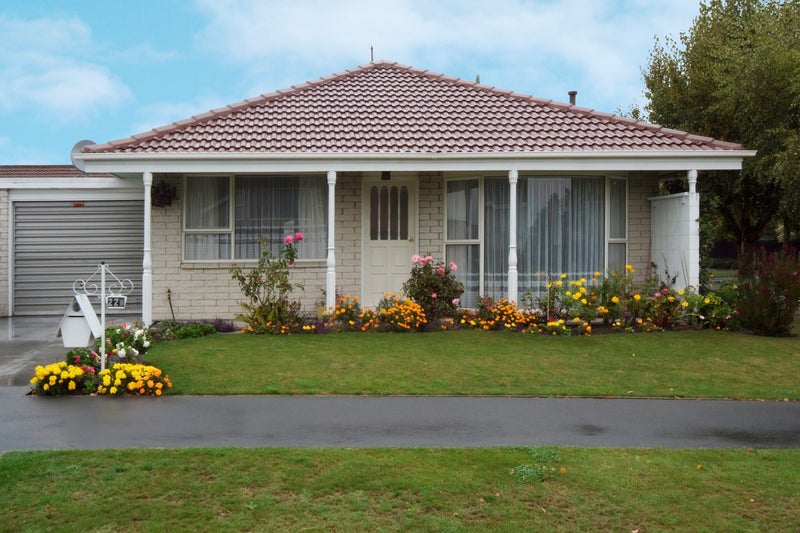 2/22 Salford Avenue, Redwood, Christchurch - Carousel 1