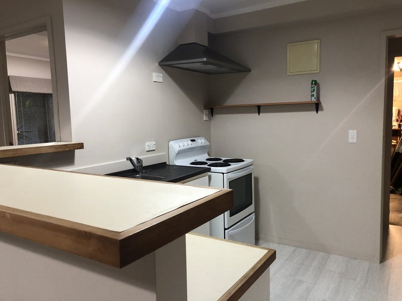 46 Pemberton Avenue, Bayview, Auckland - Carousel 2