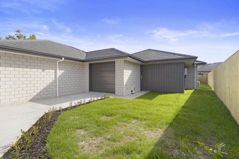 2/20 Alanbrooke Place, Beerescourt, Hamilton - Carousel 1