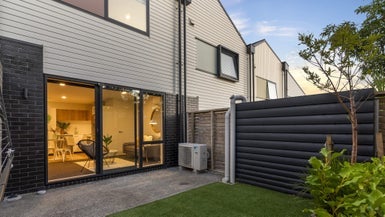 7 Panoni Lane, Howick, Auckland - Carousel 1