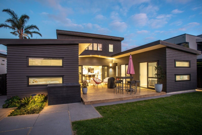 302 Graham Street, Whangamatā - Carousel 1