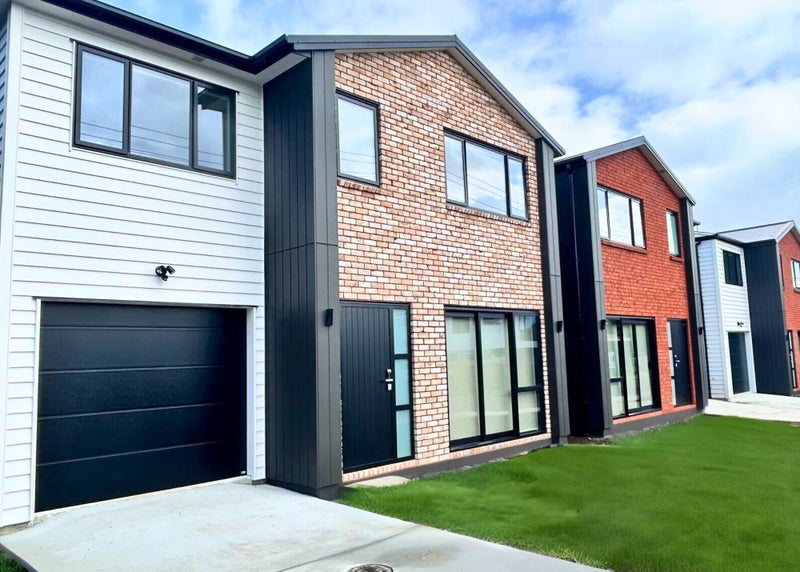 2C Derrett Place, Mangere Bridge, Auckland - Carousel 16