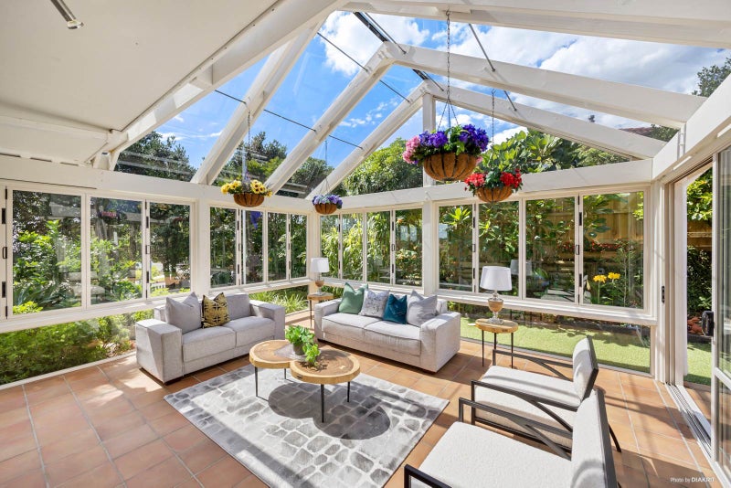 33 Simmental Crescent, Somerville, Manukau - Carousel 2