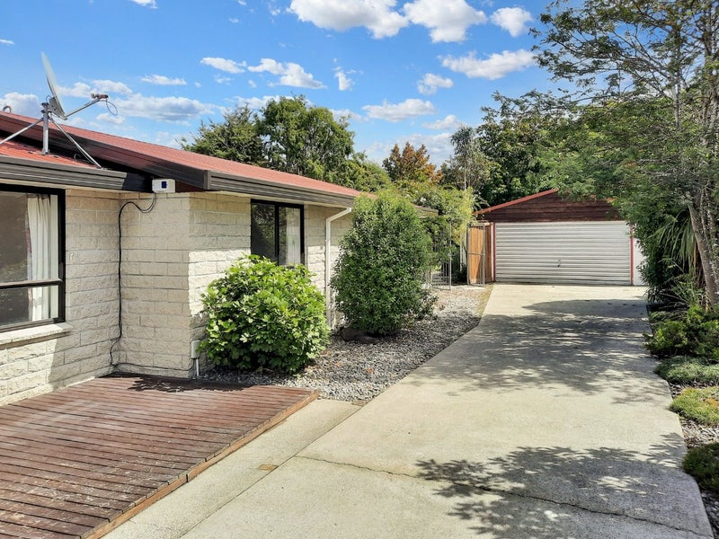 247 Queenspark Drive, Parklands, Christchurch - Carousel 2
