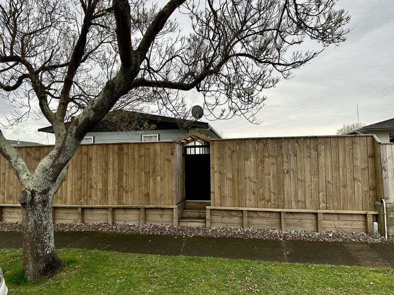 2 Bryce Place, Kelvin Grove, Palmerston North - Carousel 1