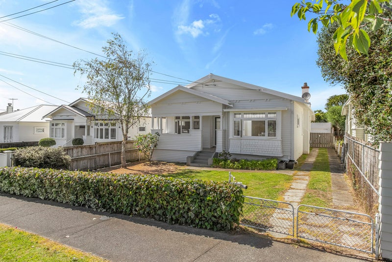 56 Lemington Road, Westmere, Auckland - Carousel 2