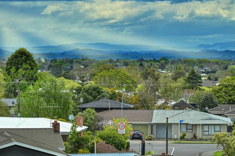 11 Busby Hill, Havelock North, Hastings - Carousel 22